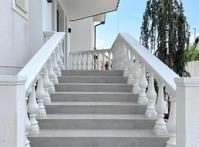 Eagle's Nest 3* Любляна