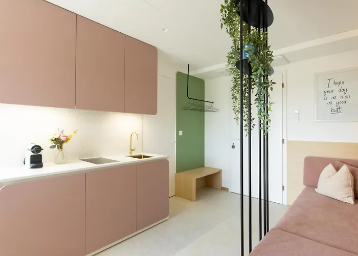 Eagle's Nest بيت ضيافة 3*